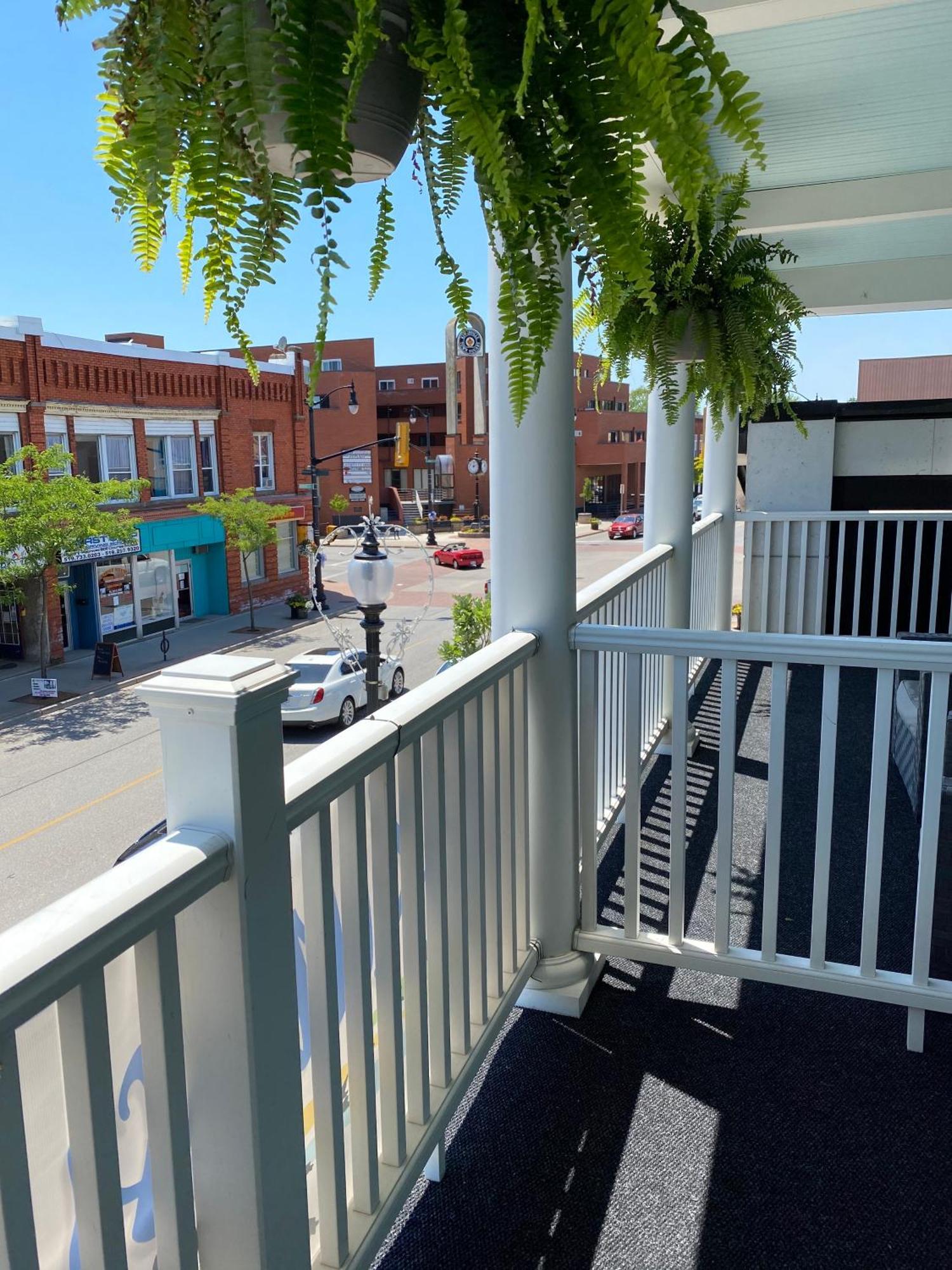 The Grove Hotel Kingsville Εξωτερικό φωτογραφία